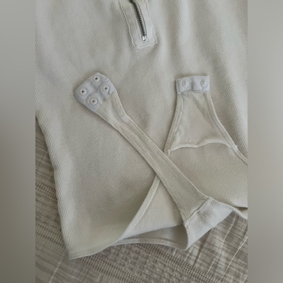 All saints off white bodysuit sz 6 fits like a large - Picture 6 of 9